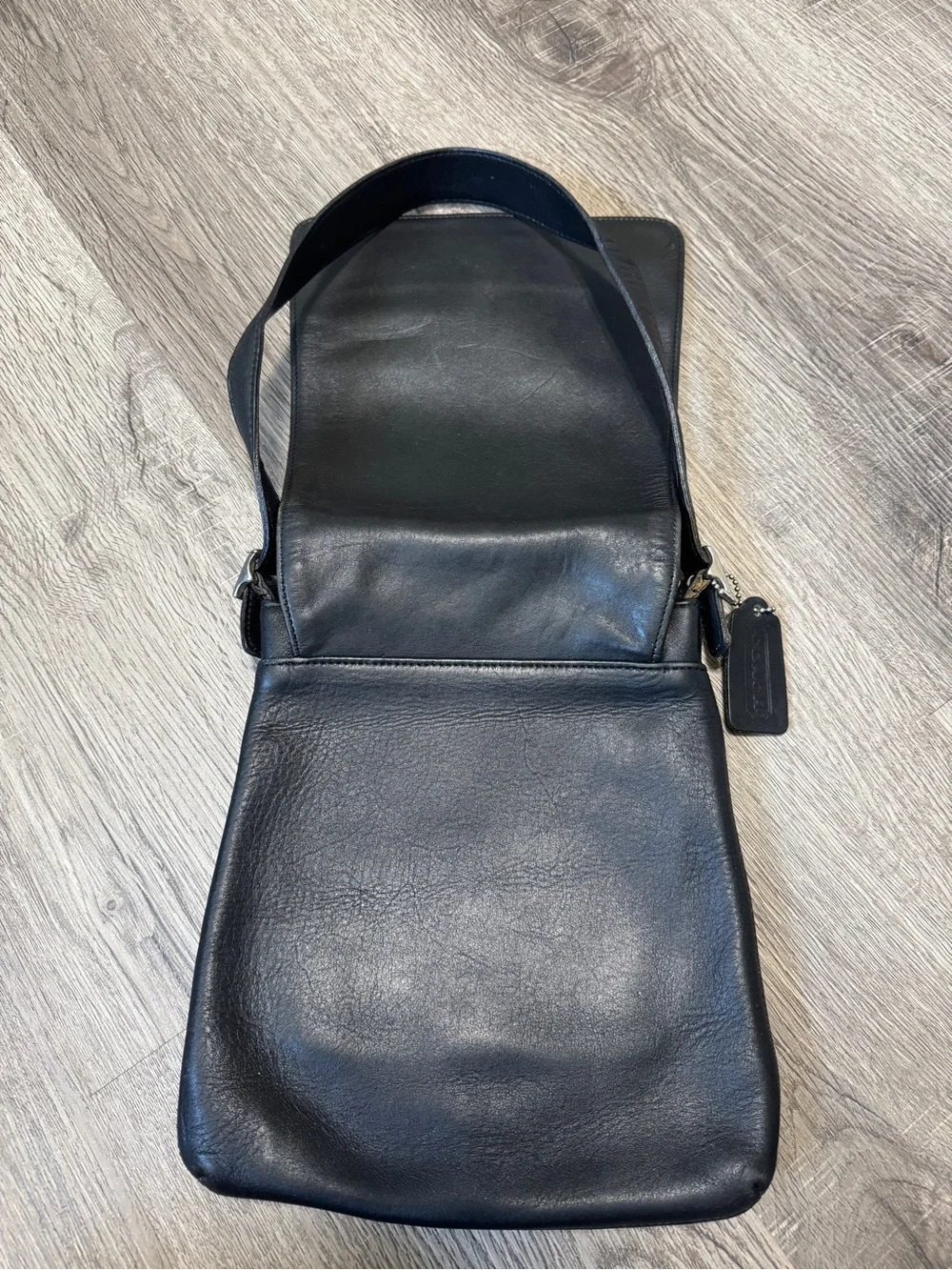 Vintage Coach 9408 Black Leather Shoulder Bag